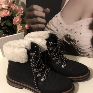 Torrid Bootie Womens Size 10 W Black Boots Laceup Faux White Fur On Heel